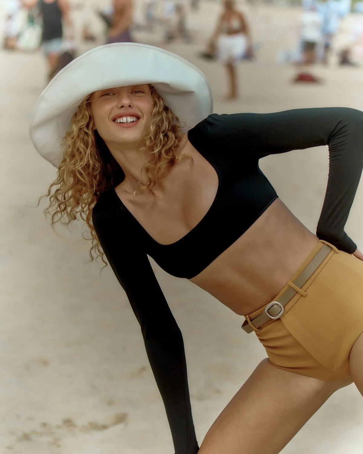 23+VOGUE+POLAND.9_666.jpg