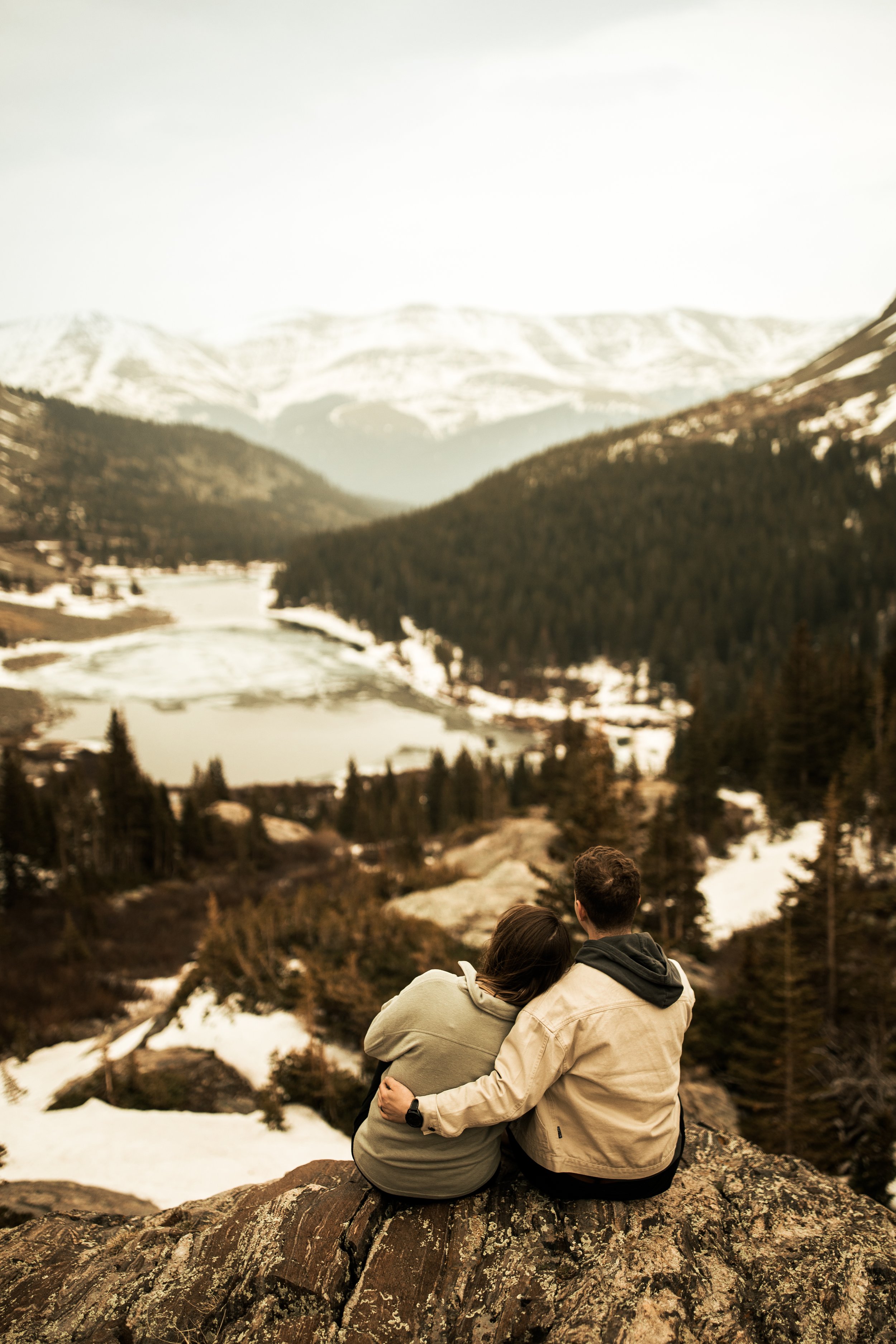 anniversary-photo-session-blue-lakes-breckenridge-12.jpg