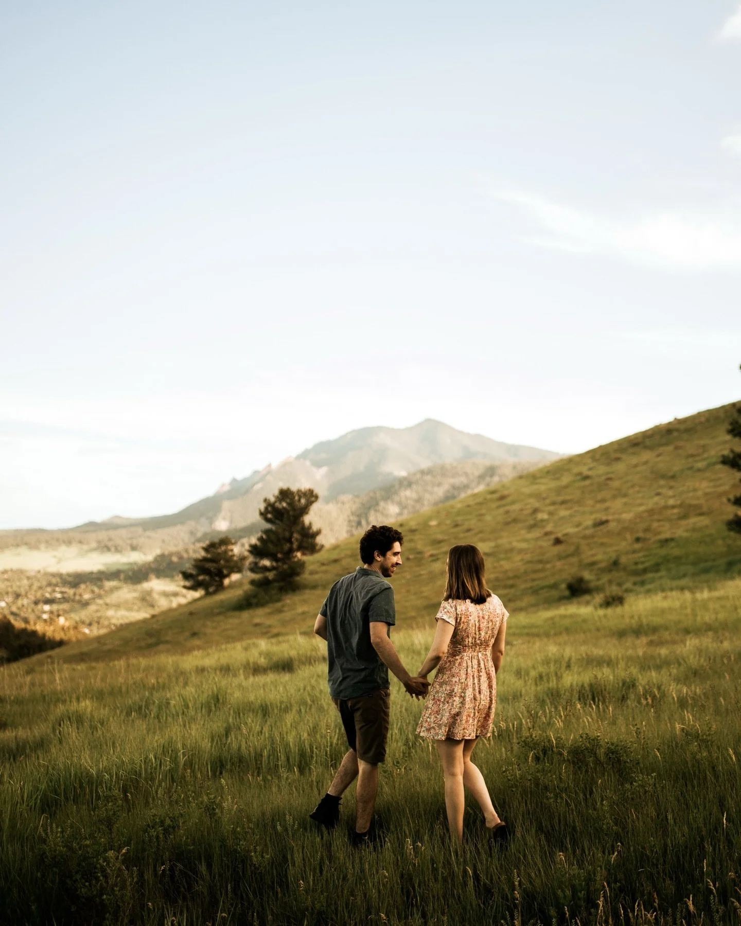 Early summertime greens with Christina + Kevin 🌿

-
-
-
-
-
-
#coloradoengagementphotographer #coloradocouplesphotographer #boulderweddingphotographer #boulderengagementphotographer #denverengagementphotographer