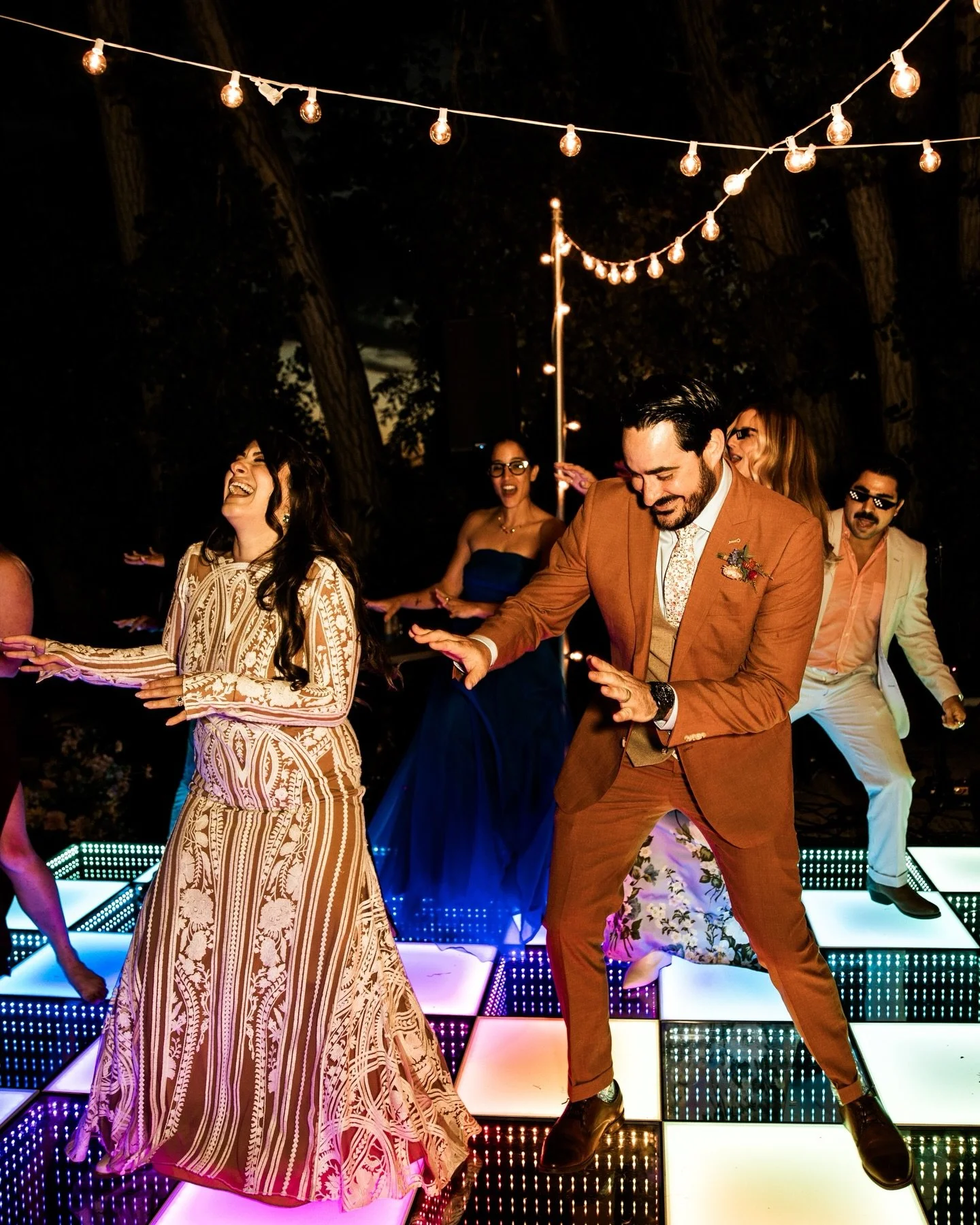Brittany and Antoine&rsquo;s goal was for their wedding to feel like a music festival, so they got married in the middle of an apple orchard with a rainbow dance floor 🪩🫶🏼 Oh and they opened the dance floor with a Backstreet Boys flashmob. Absolut