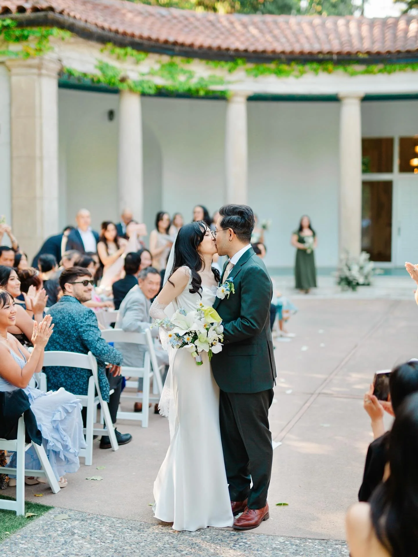 E &amp; T, at the Hacienda de las Flores. Such a fun group of friends who are experts in supporting their friends- both by helping and being party captains! 

✨🍃

Assisted for @bee__photos