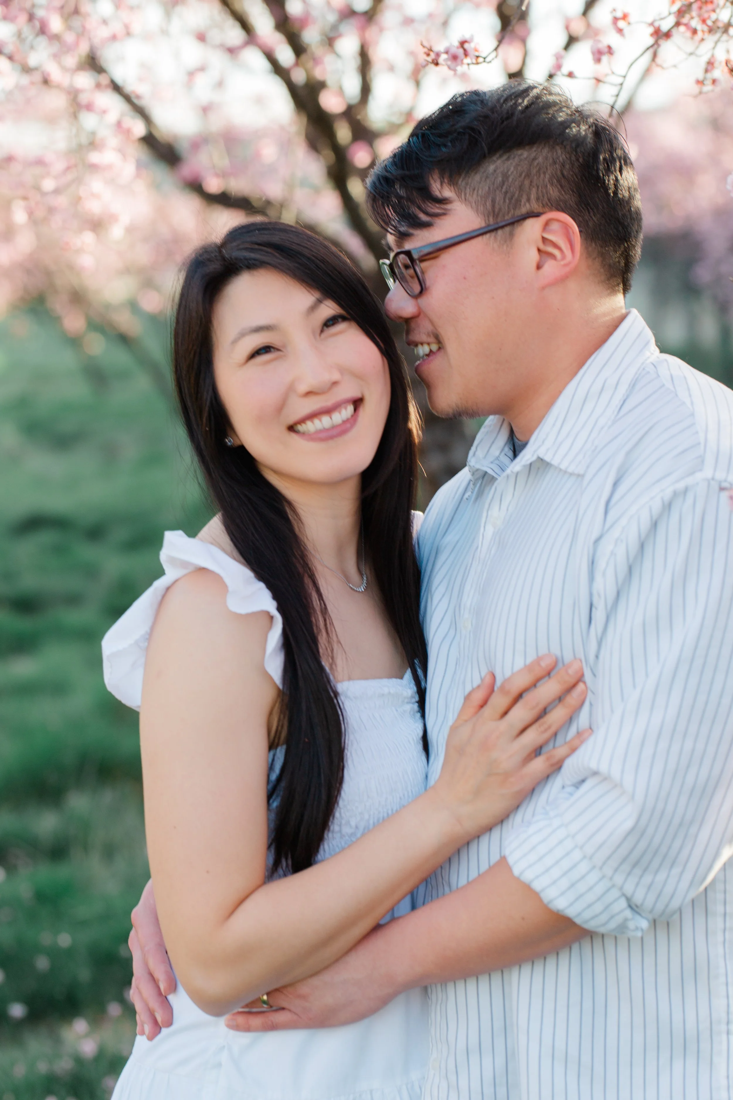 Cherry blossom couples photos