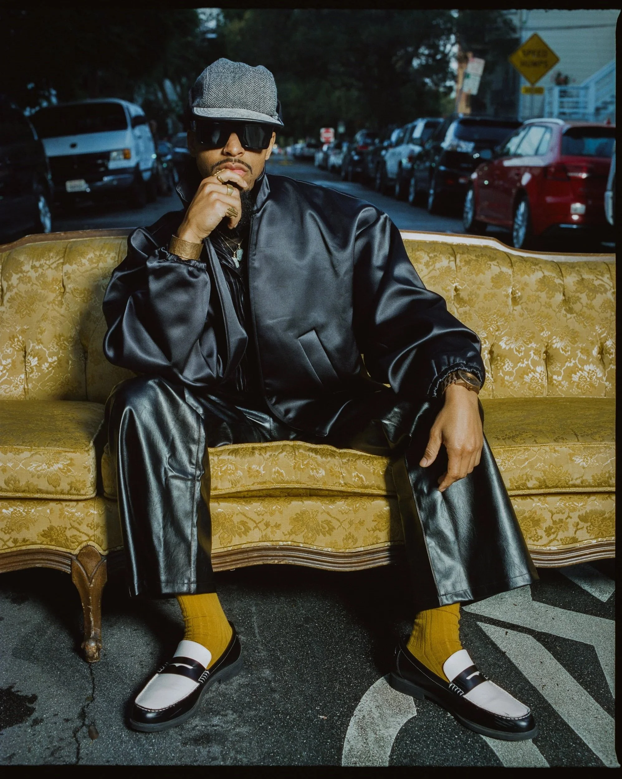 08_YellowSofa_Street_WEB.jpg