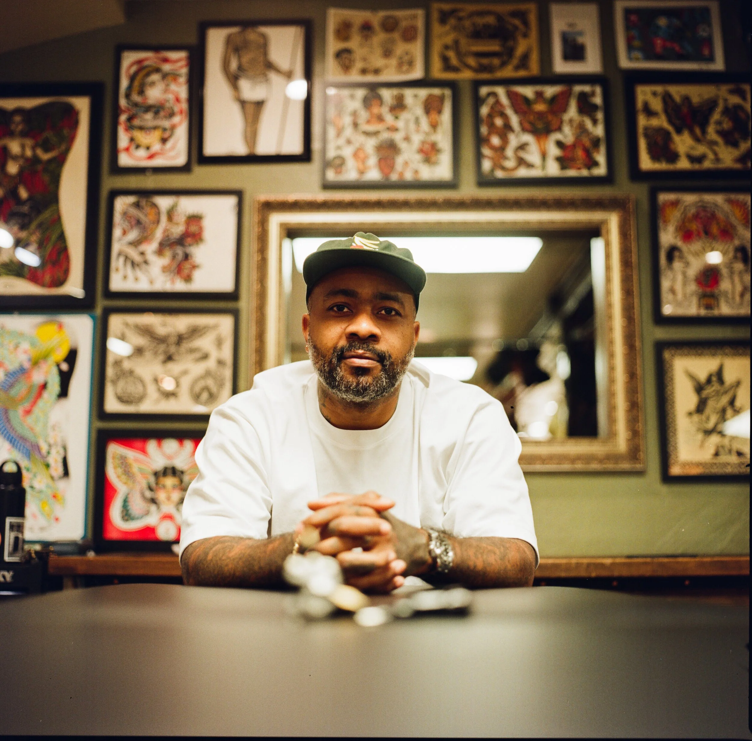 02_Tattooist_Mirror_WEB.jpg