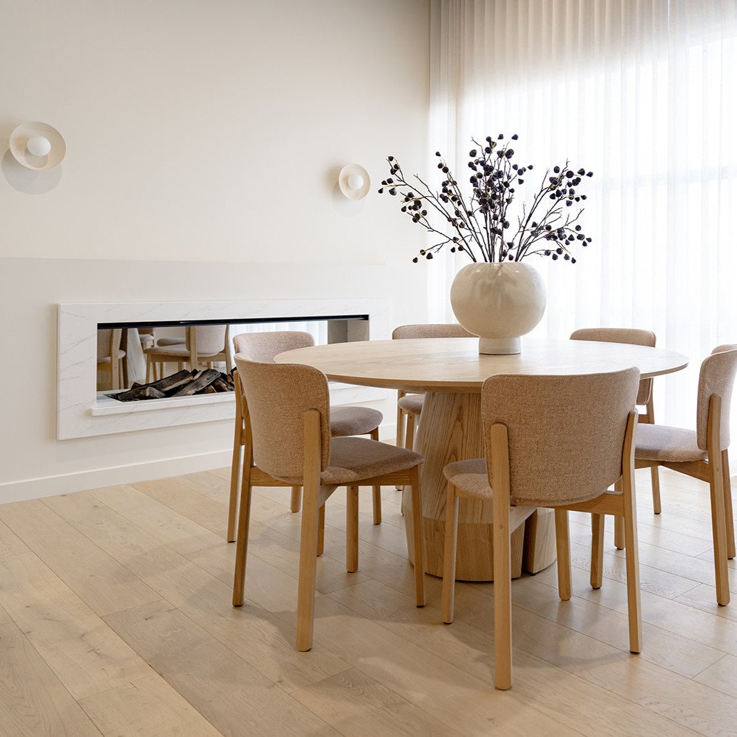 When product placement intentionally becomes the focal point...

A meeting space done right. Light-filled, serene, and purpose-built for connection.

My client needed a private, professional space to impress their French distribution partners over vi