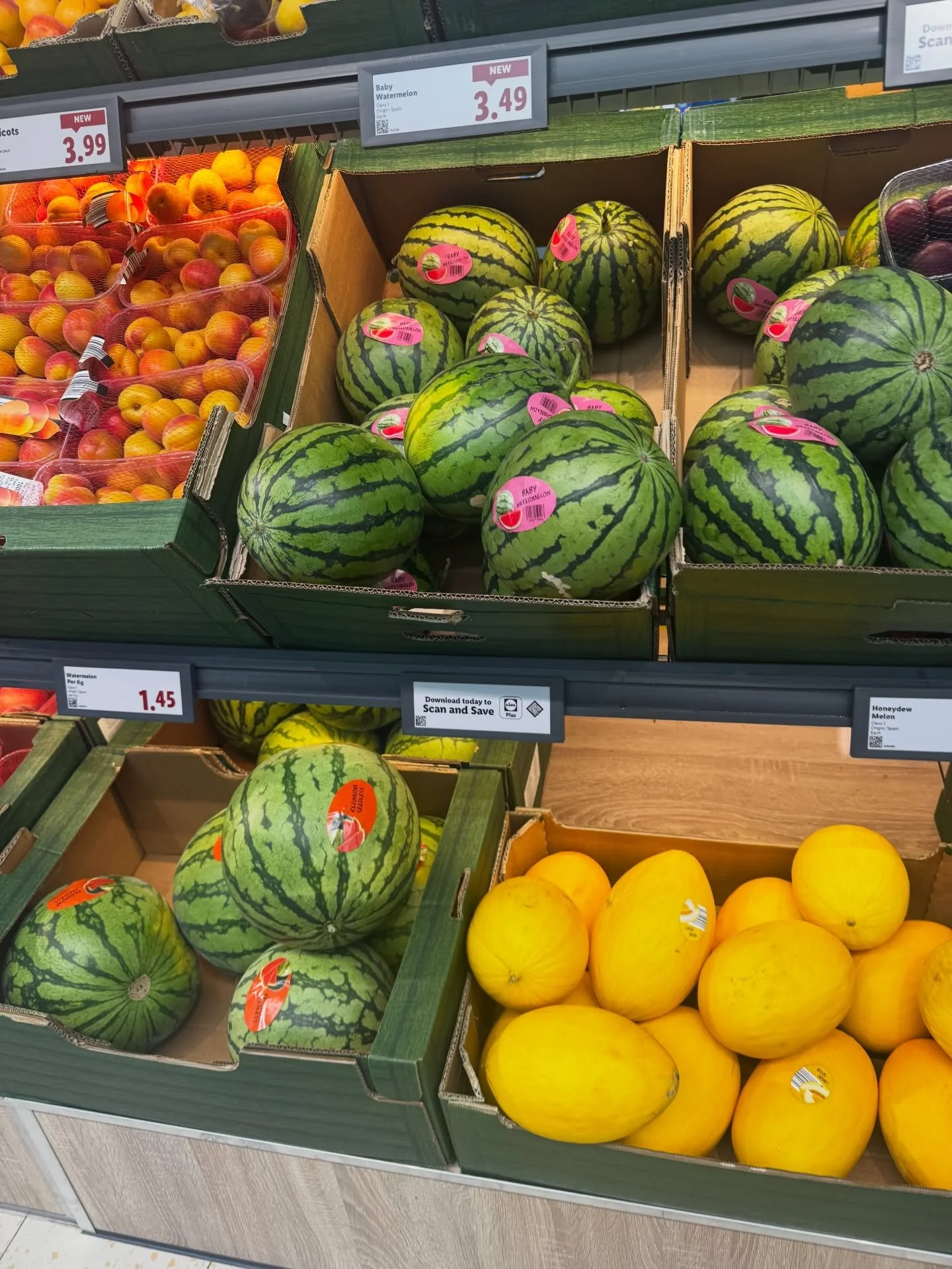 80s babies will understand this immediately&hellip; 🍉💃🏼

I physically cannot walk past a watermelon without hearing:
&ldquo;I carried a watermelon&hellip;&rdquo; in my head 😭🤣

Still my all-time favourite movie: Dirty Dancing

And watermelon des