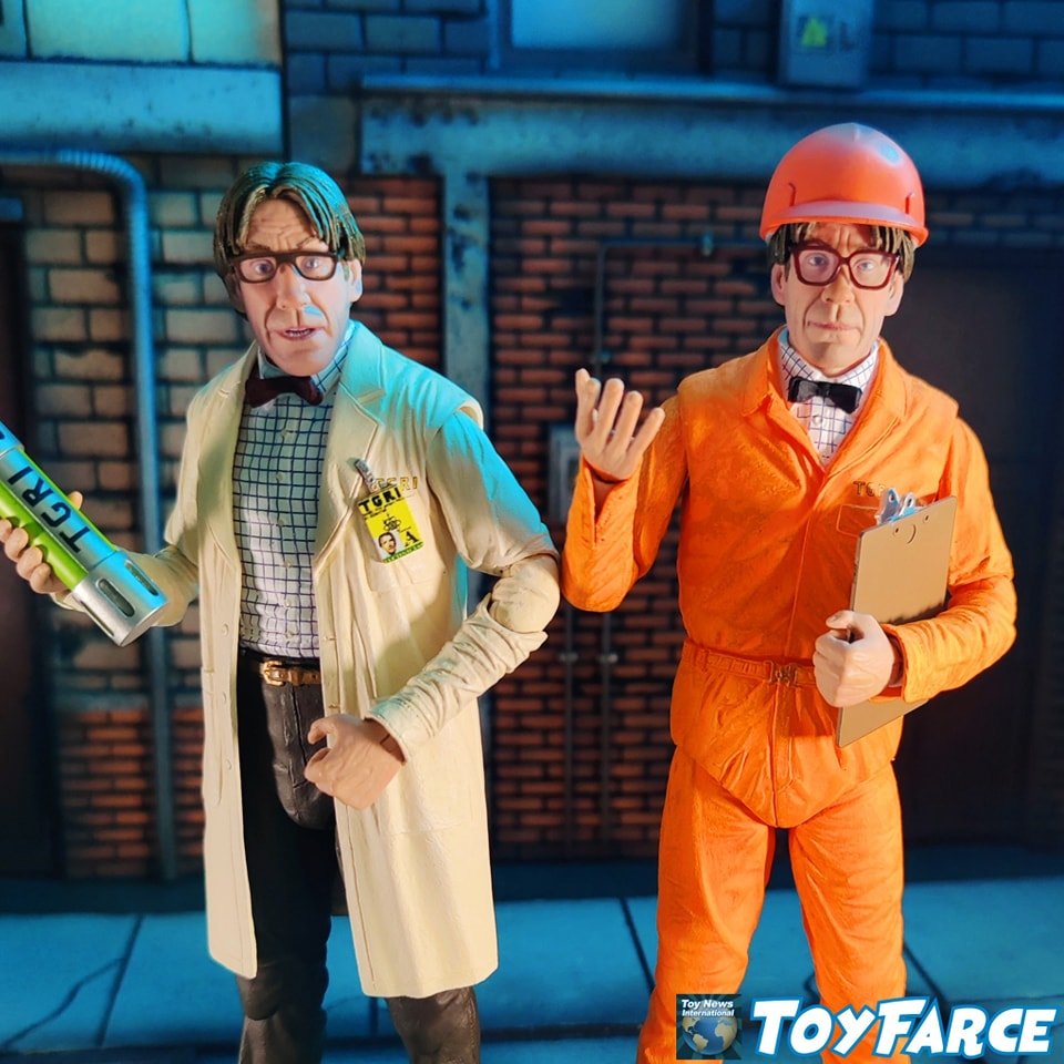 Here are pics from yesterday's review of the Professor Perry two-pack from TMNT 2: Secret of the Ooze by NECA!

Full review with more pics on Toy News International (link in bio)!

#toyfarce #neca #necatoys #tmnt #teenagemutantninjaturtles #secretoft