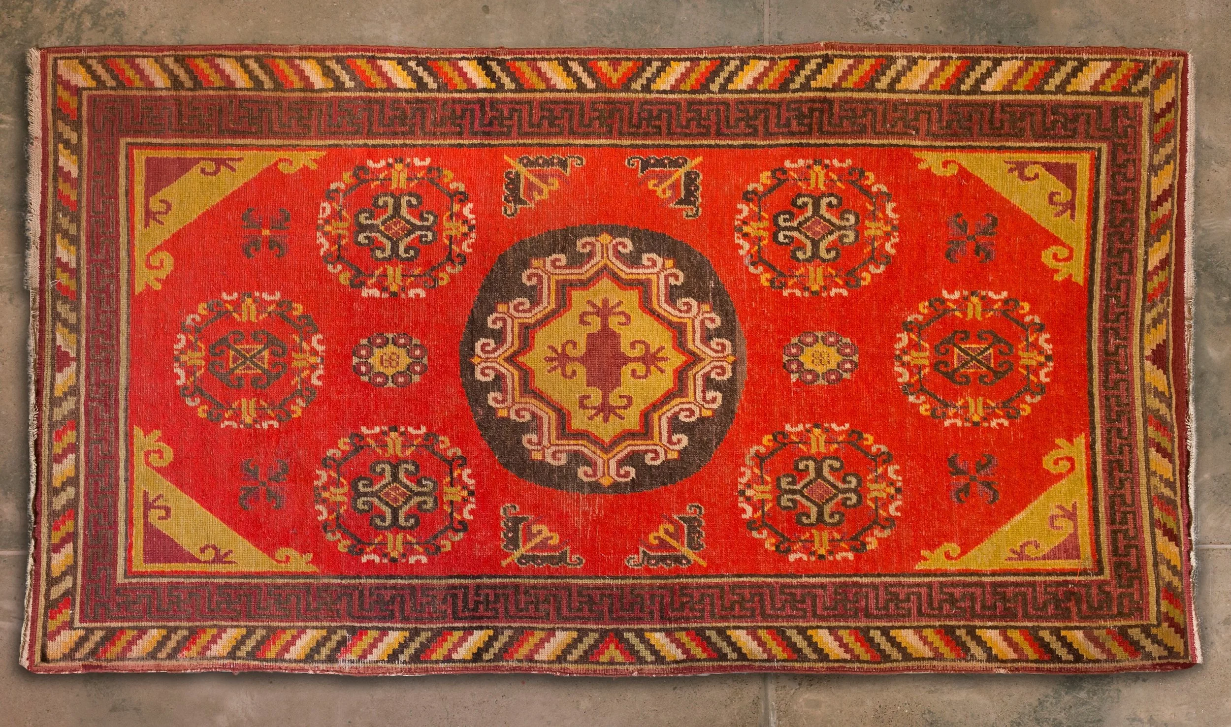 Antique Samarkhand Chinese Border 91x50inches 95k.jpg