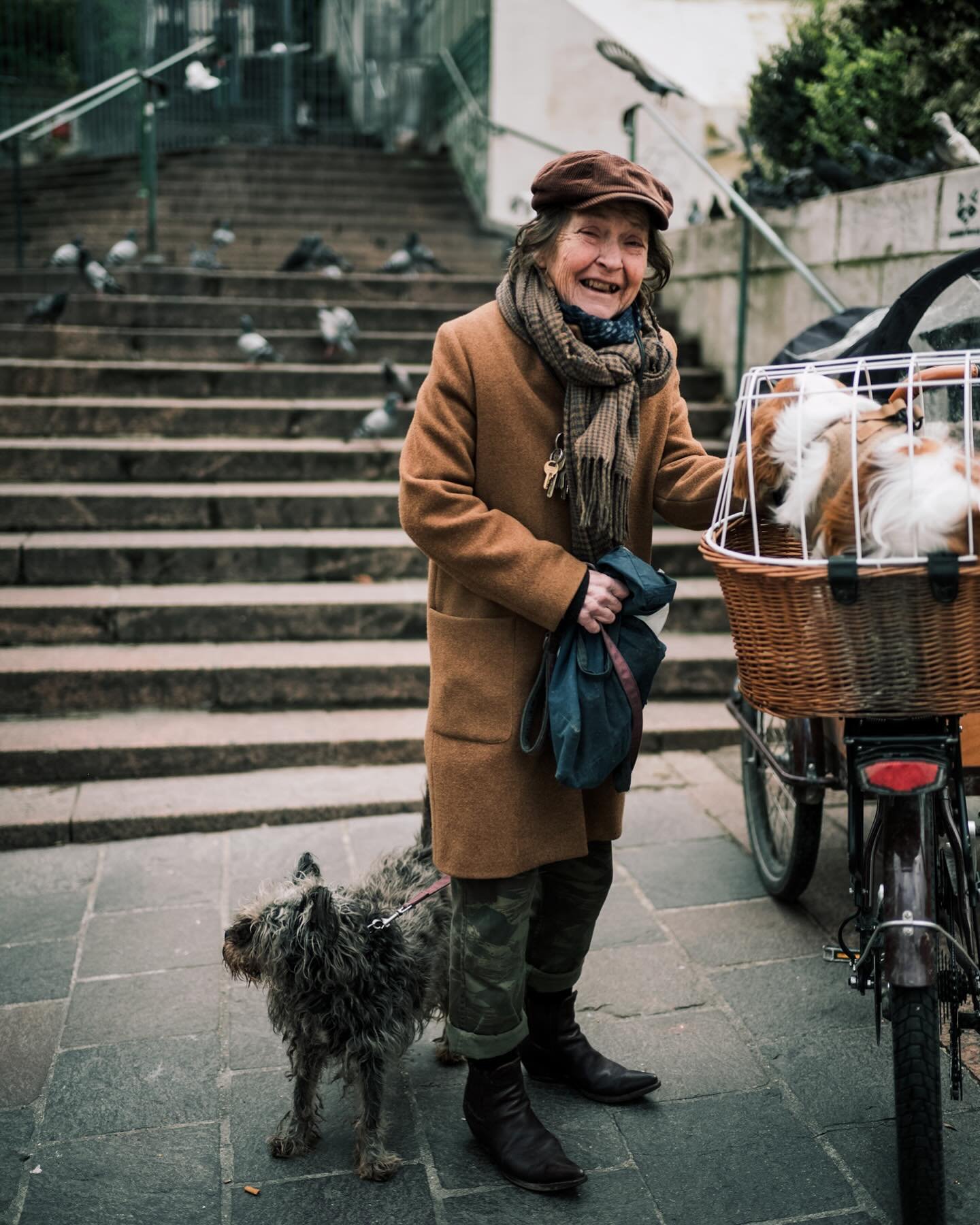 I met Fran&ccedil;oise on my last day in Paris. She saw my Leica and told me she had previously spent a decade working as a photographer. 
Just one of the many wonderful and friendly people I got to meet while visiting this vibrant city.
.
.
.
#leica