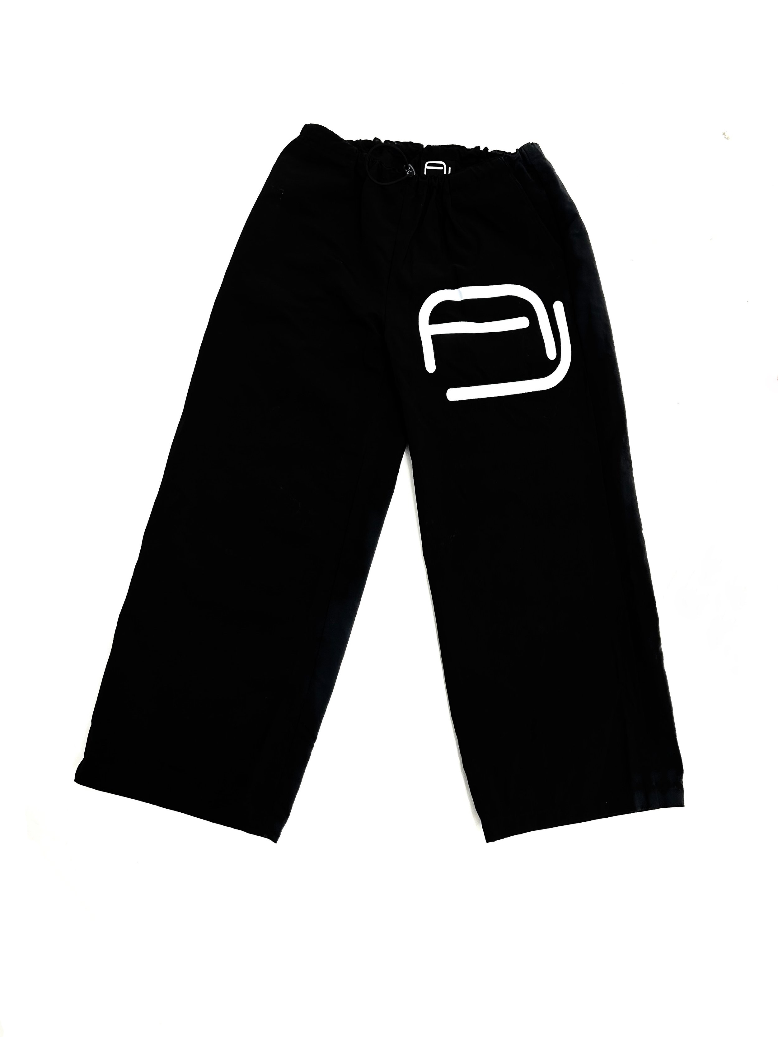 essentialpantfront.jpg