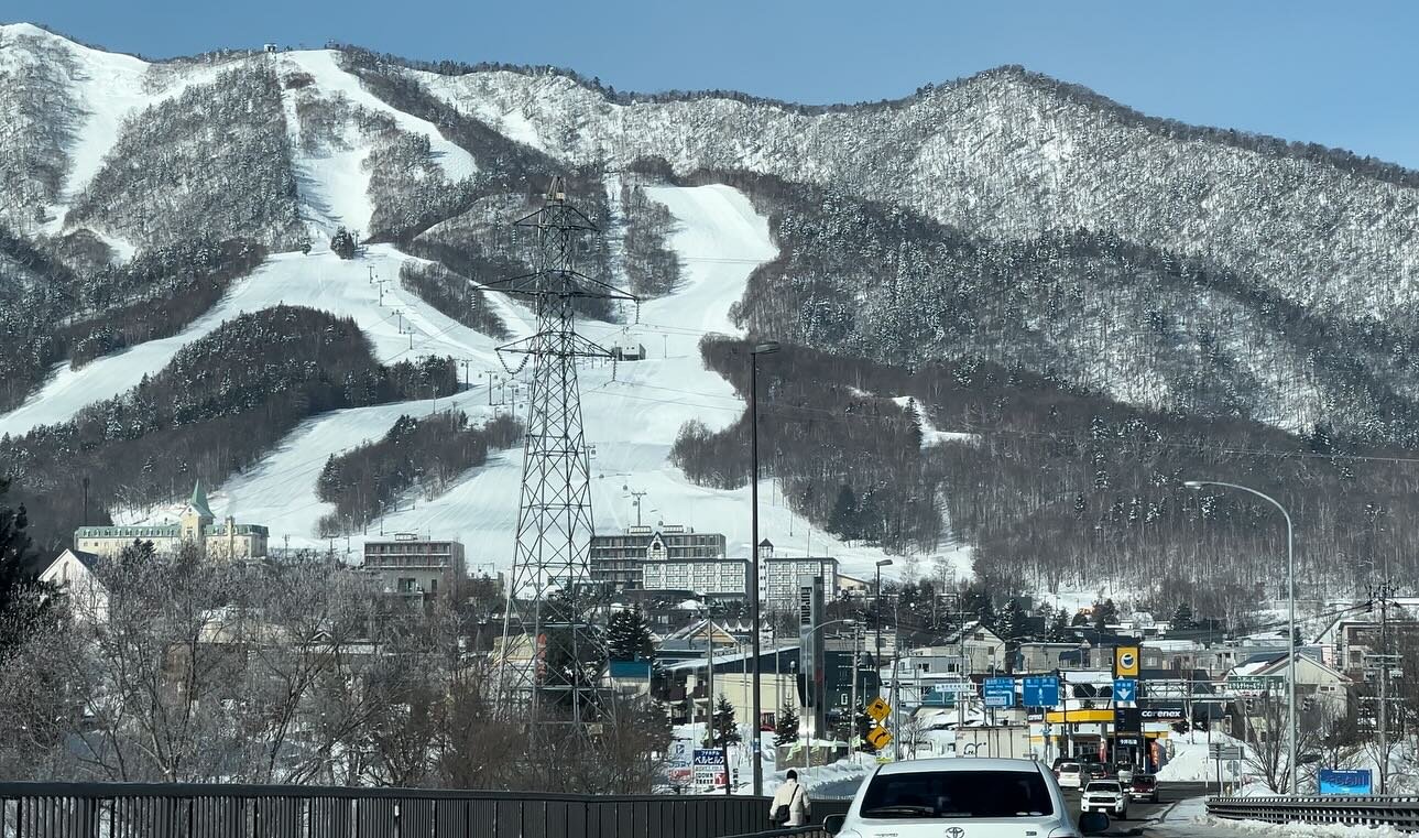 First day at Furano and first day of snowboarding in Japan. Our jaws are still on the floor even though it&rsquo;s the next day. 

We drove 2 hours from Sapporo and got to the resort at 830 in the morning to an incredible bluebird day. 

Lift tickets