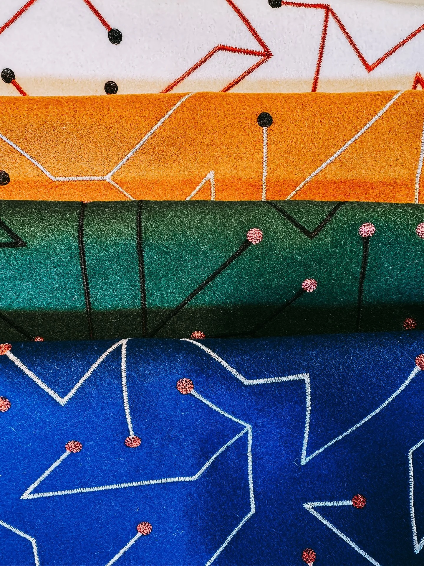 Nothing more satisfying than a @maharamstudio + @knolltextiles photo dump 🤩 what textile stands out most to you? 🧶 #SuccessByDesign