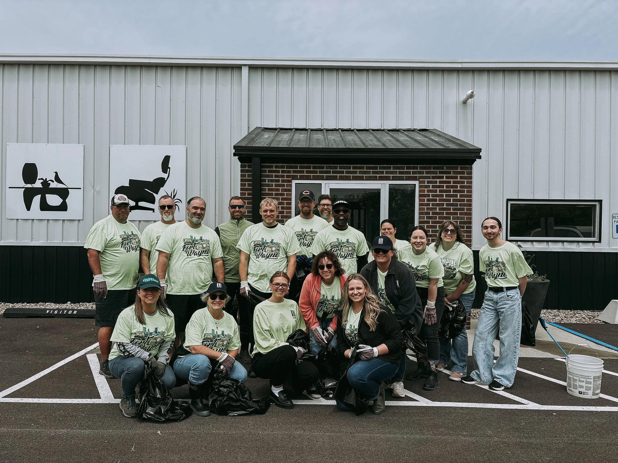 Another #GreatAmericanCleanup in the books, this year, with our neighbors @stratafloproducts 🙌🏼🗑️ tidying up our neighborhood is more fun with friends that&rsquo;s for sure 🫱🏽&zwj;🫲🏻 we love this initiative and tradition for our team ♻️ #Succe