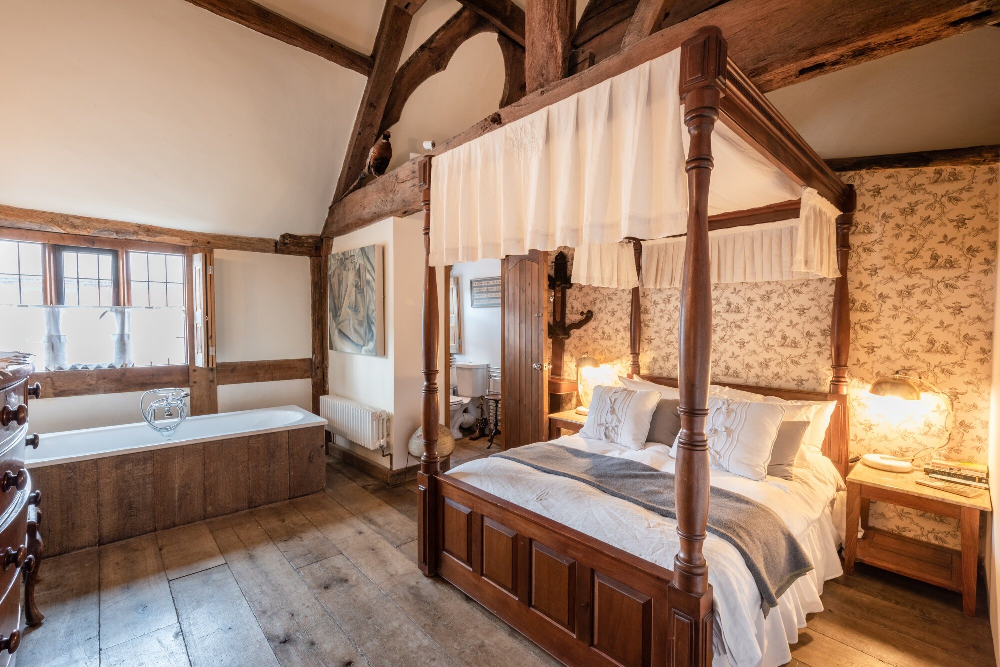 four poster bedroom at mill end mitcheldean