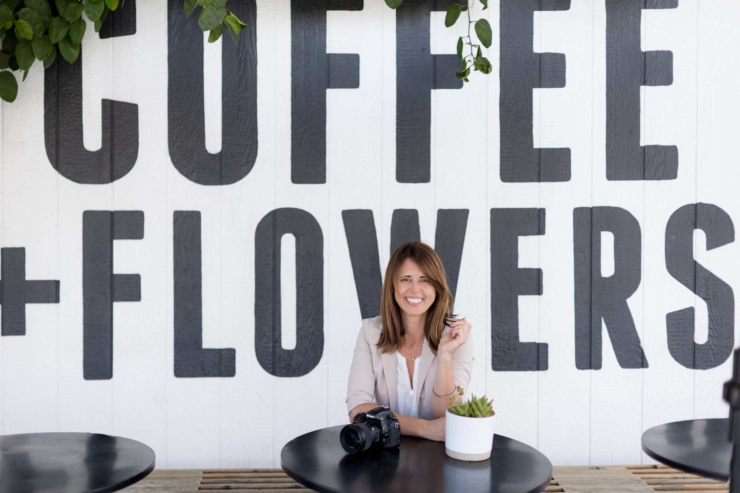 Instagrammable coffee shops in San Diego for personal branding photos-1.jpg
