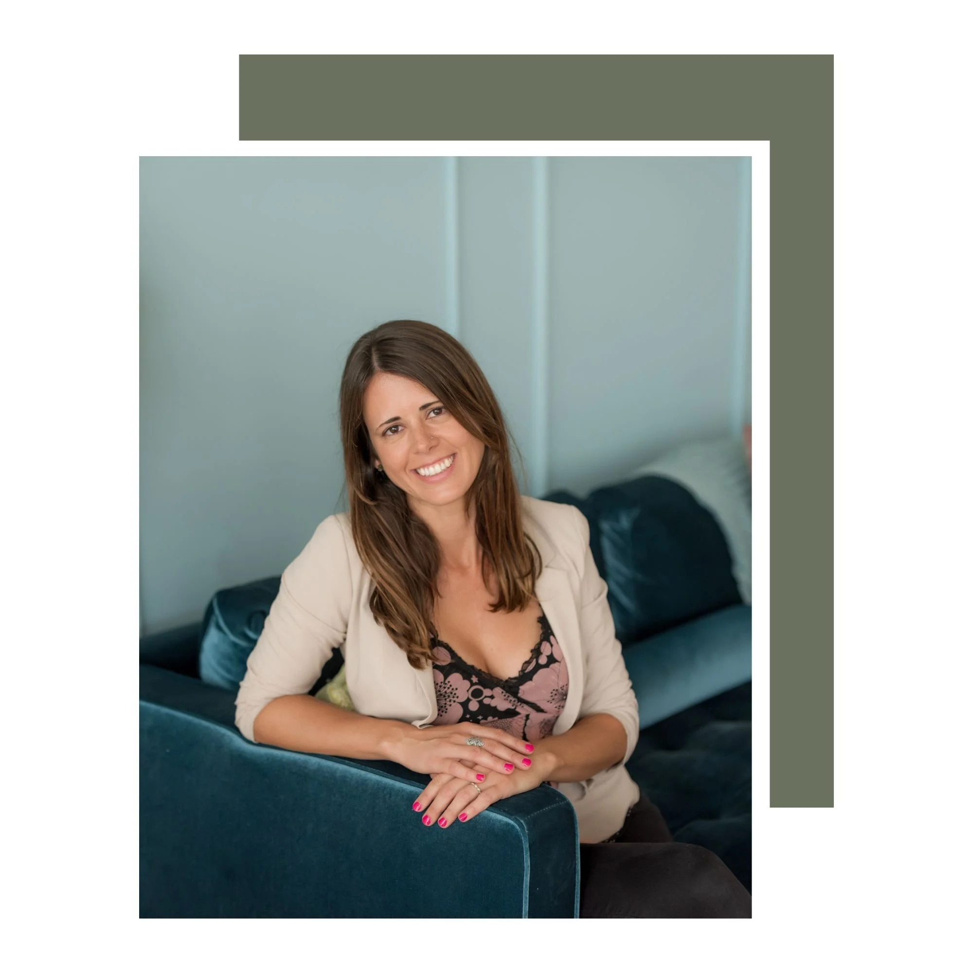 Carina Fleckner, San Diego personal branding photographer, smiling warmly at the camera