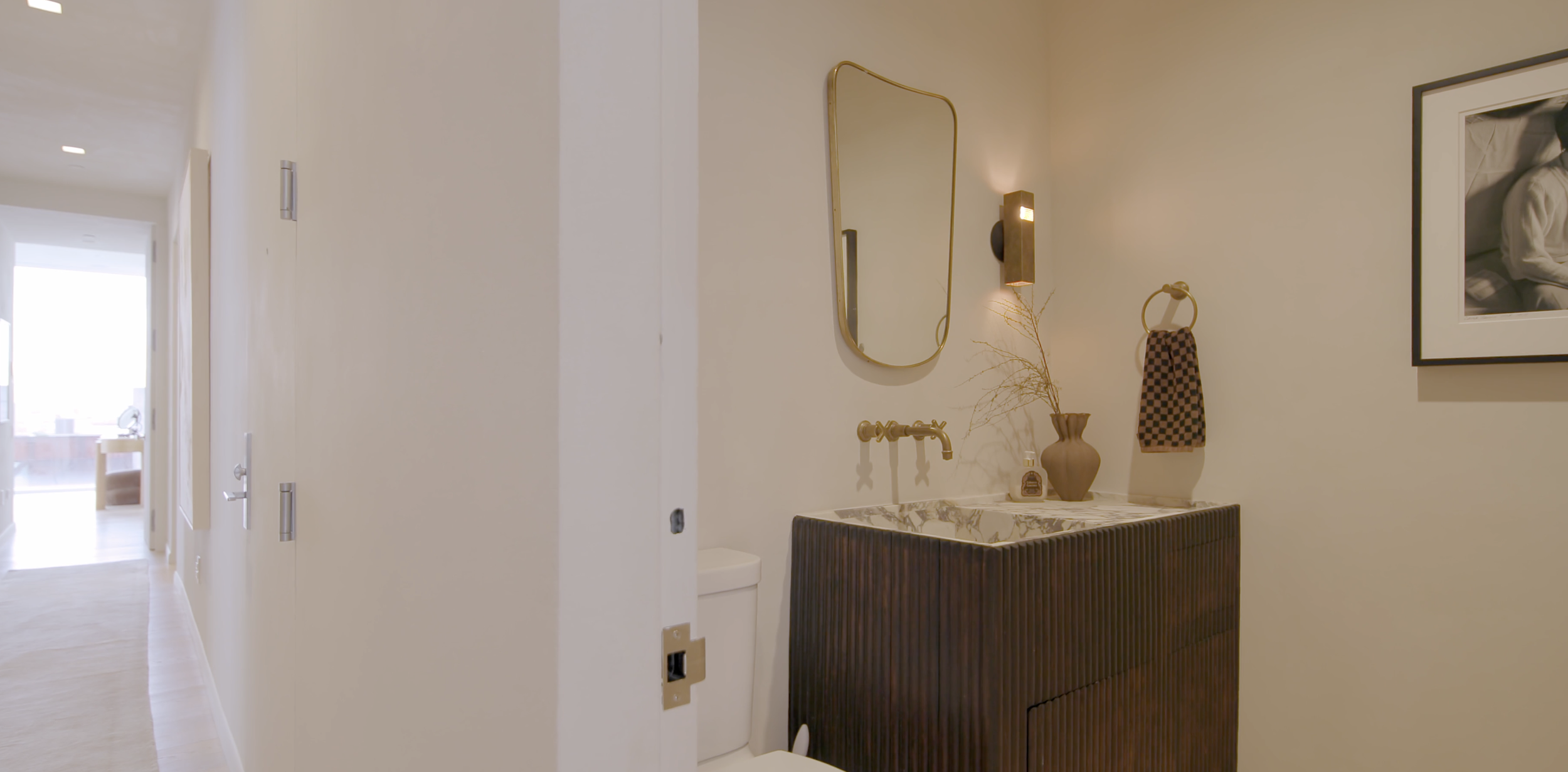 POWDER ROOM 2.png