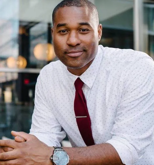 CABBIE RICHARDS - SPORTS TV PERSONALITY