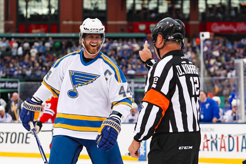 CHRIS PRONGER - HALL OF FAMER