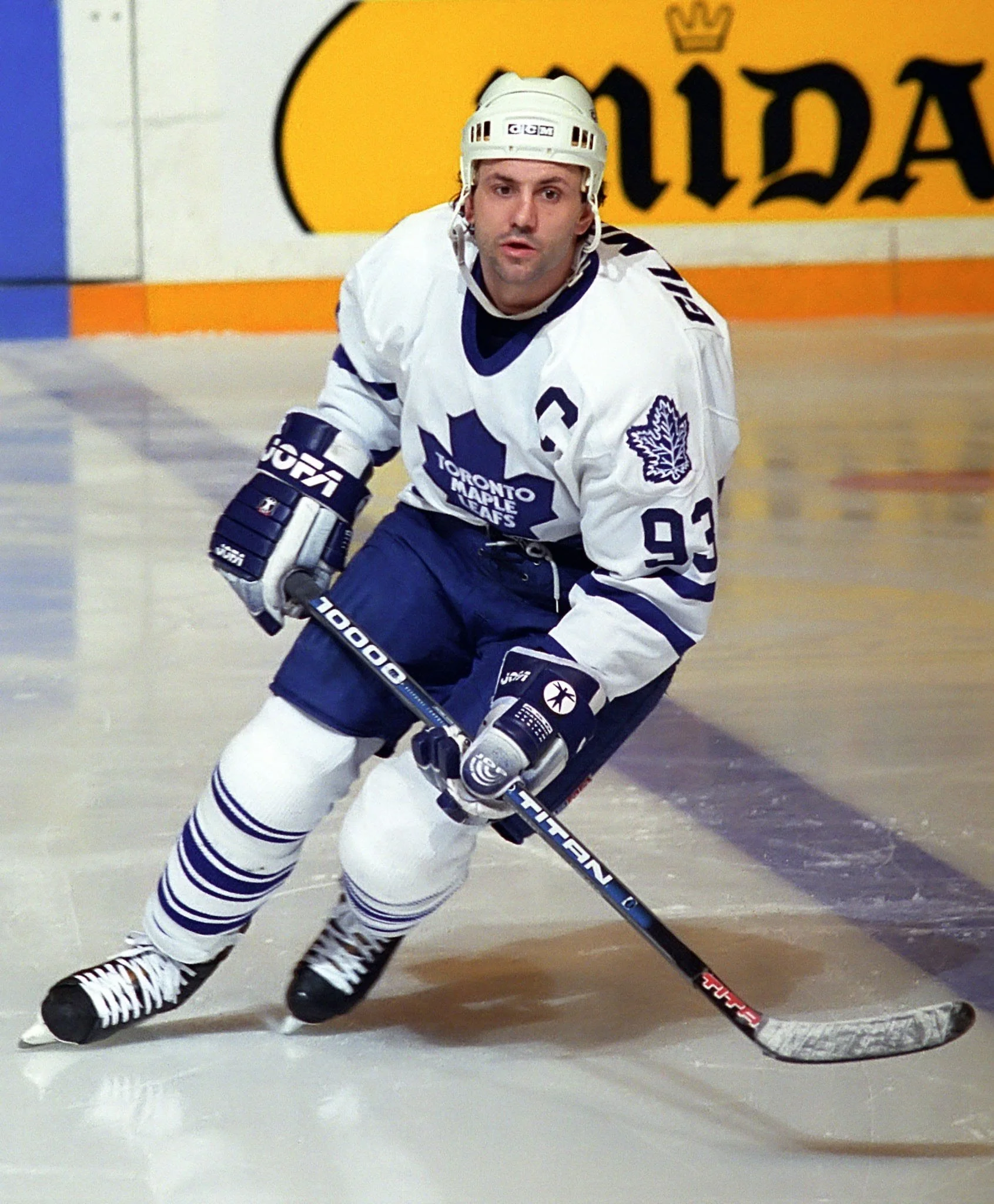 DOUG GILMOUR - HOCKEY HALL OF FAMER