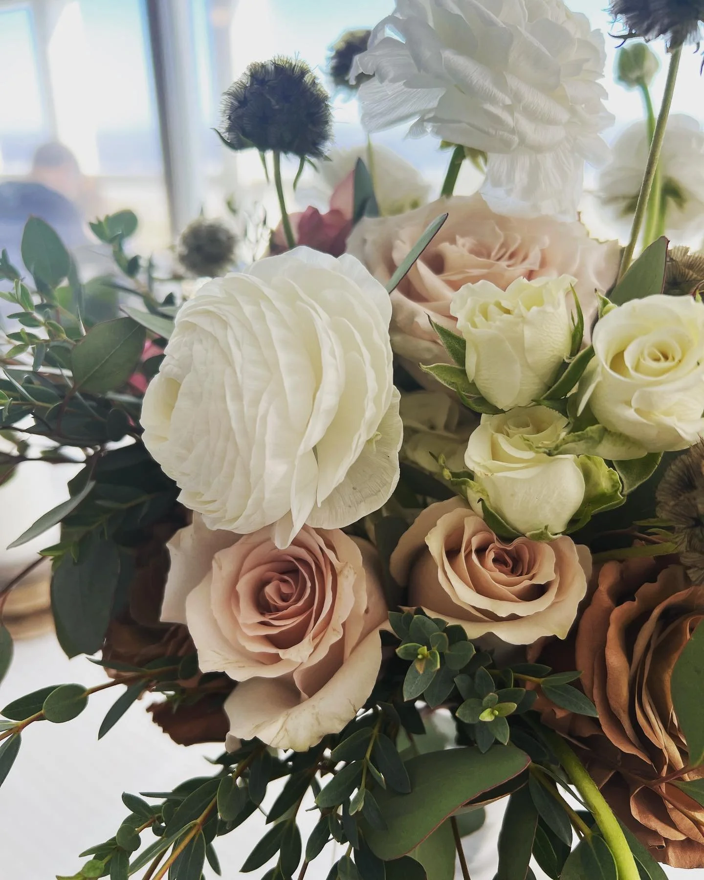 The talented @ty.leslie created this magic &hellip; perfect color palate for this Fall beach wedding ! Congratulations Devin and Morgan