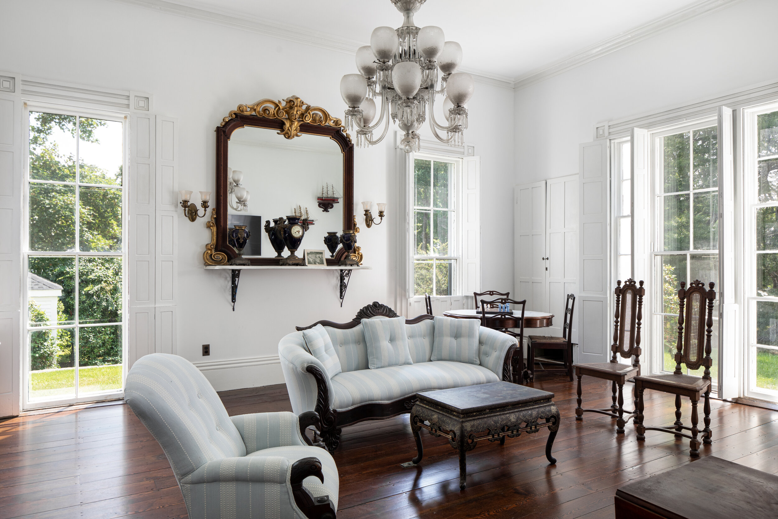 Living Room.jpg