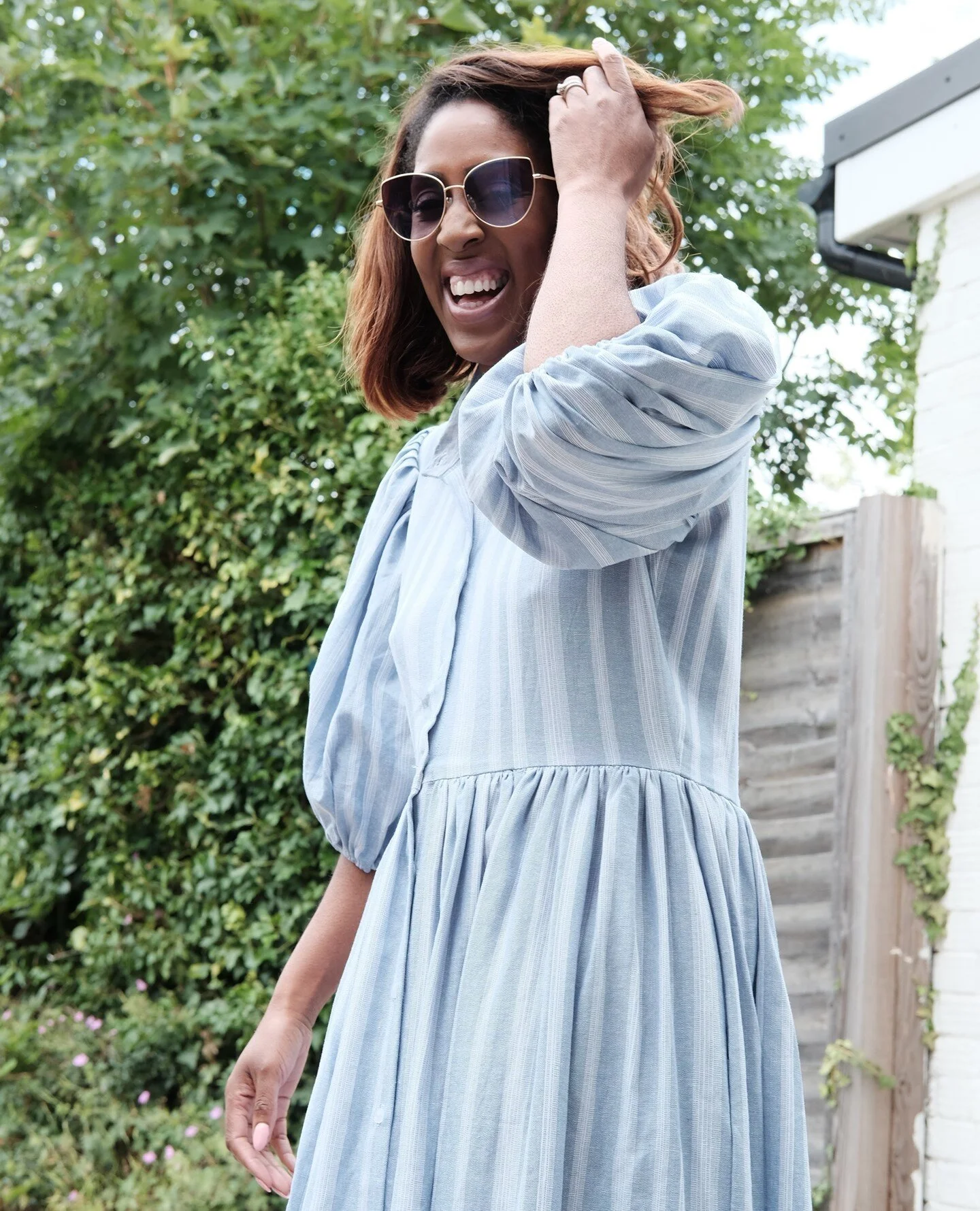 [READ 👇🏽] NOT SETTLING 🙅🏽⁠
⁠
According to industry standards, I may not have the right:⁠
⁠
✖️height,⁠
✖️weight,⁠
✖️complexion,⁠
✖️vocabulary,⁠
✖️qualifications,⁠
✖️experience, ⁠
✖️and yes I have come from a broken home, troubled childhood, young 