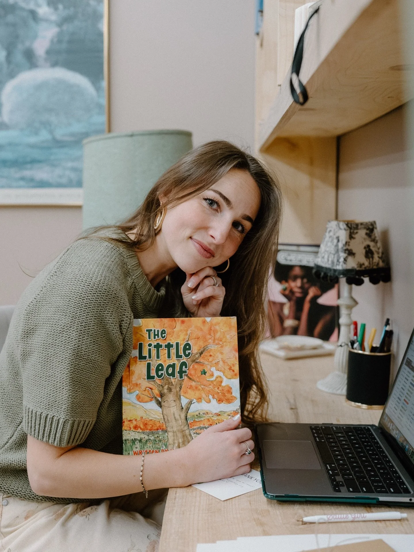 The sweetest branding session for Maine&rsquo;s newest children&rsquo;s book author! Kara just published her first book, inspired by her daughter. I love showcasing fellow creatives&rsquo; work at The August Room, nothing fills my cup like it! 

#mai