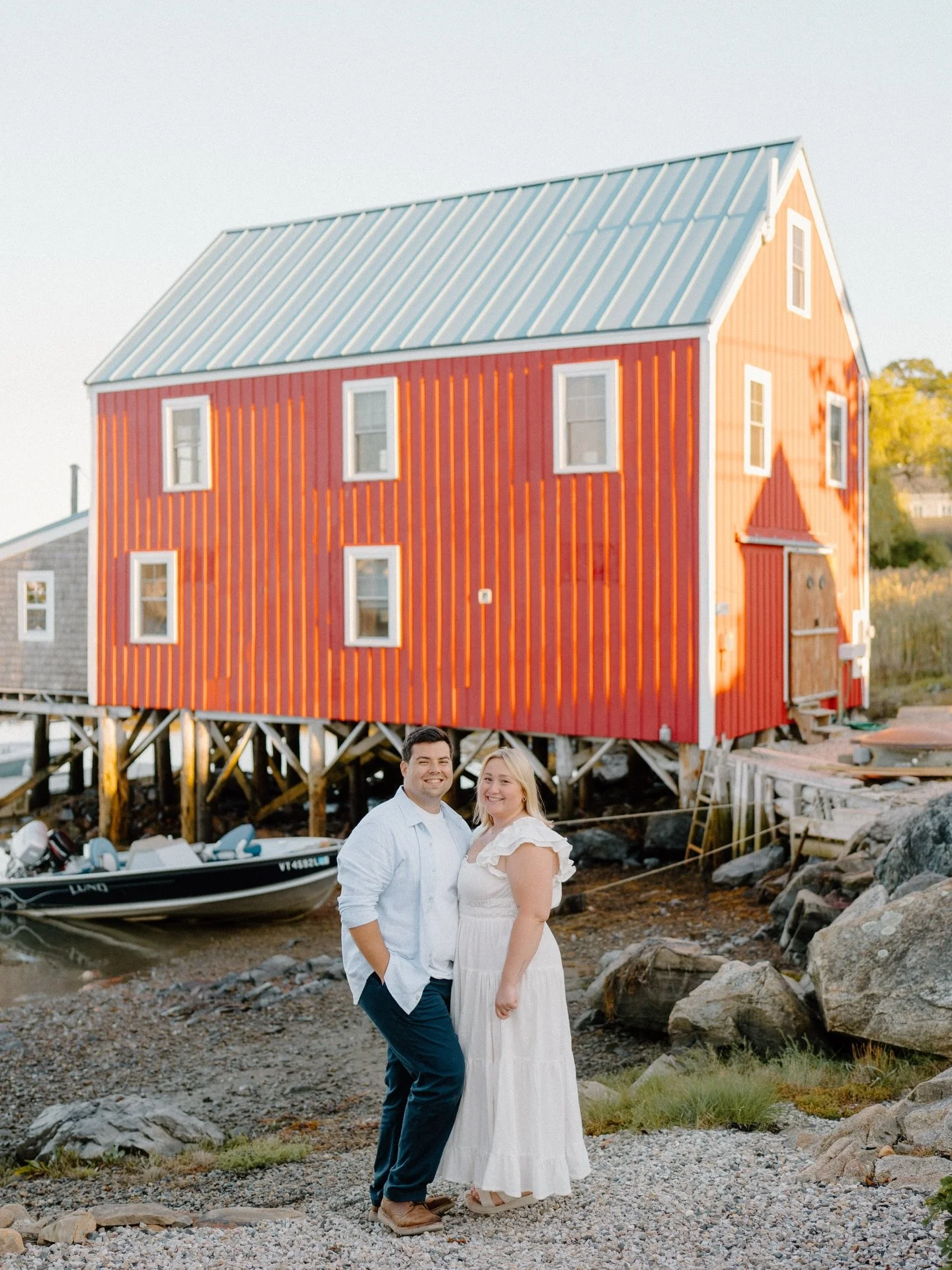 One of my favorite parts of summer is heading to the coast for a photoshoot. My clients and I spend the best evenings exploring the shoreline, soaking in the sunset, and sharing sooo many laughs! I&rsquo;m so excited for nights like these, they&rsquo