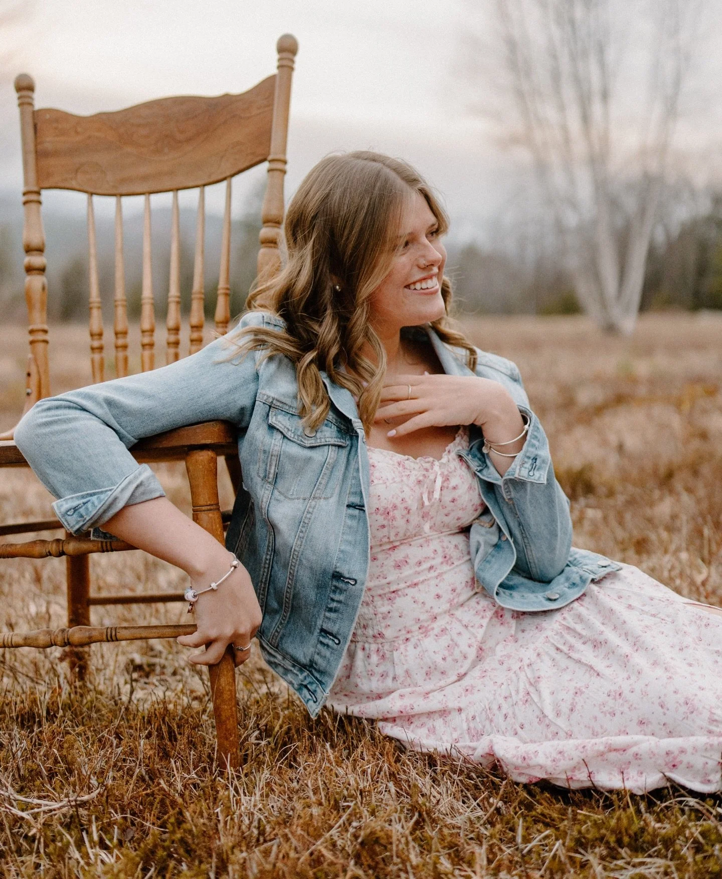 The sweetest portrait session for the sweetest people 💛

#mainephotographer #maineportraitphotographer #norwaymaine #portlandme #agameoftones