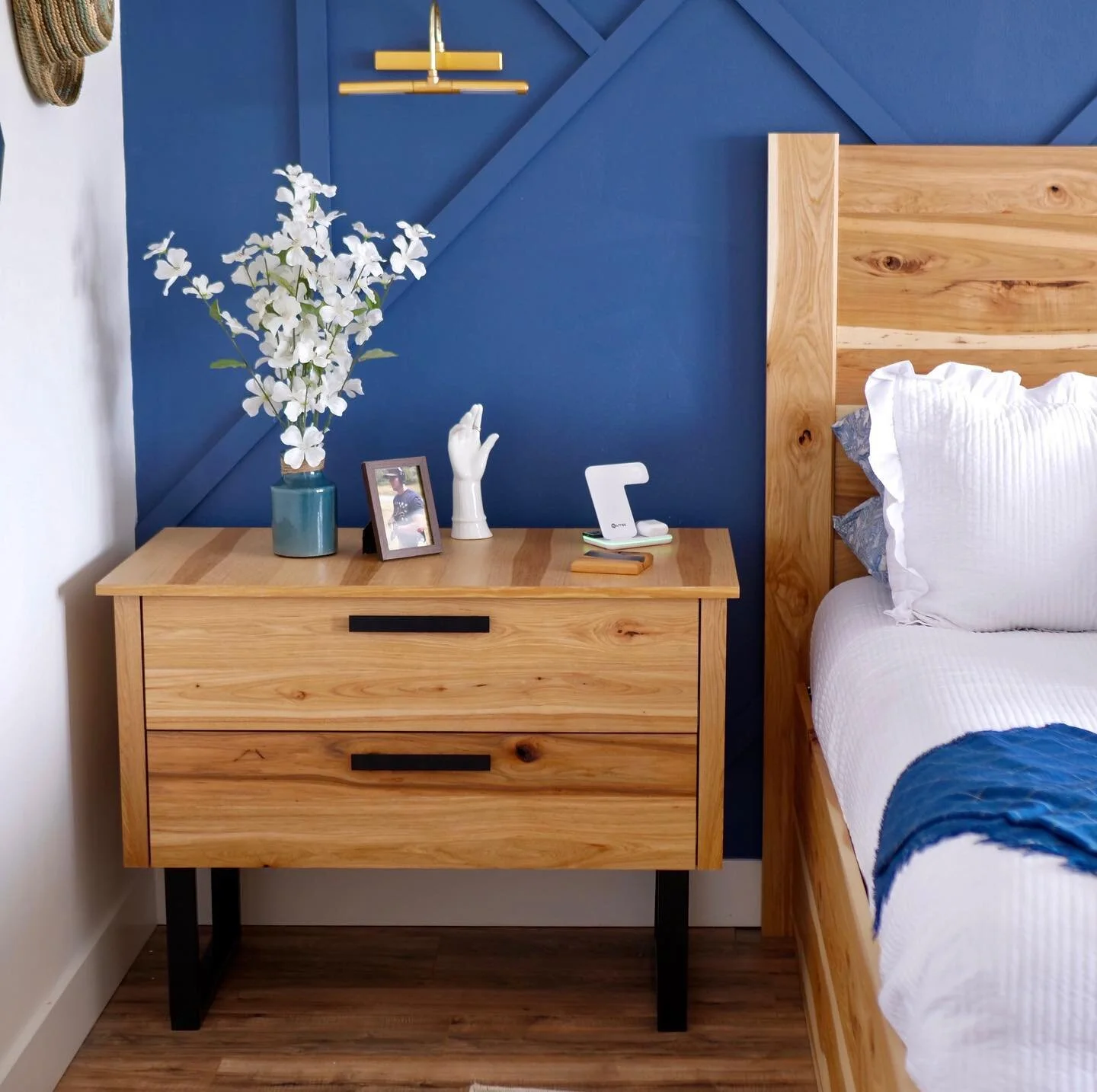 What do you think? Leave a comment below!

Nightstand video is now up! Check out the link in bio or stories. This one will have plans coming out soon! So stayed tuned.  #MullenTheMaker
&mdash;
#diy #handmade #art #homedecor #doityourself #craft #desi