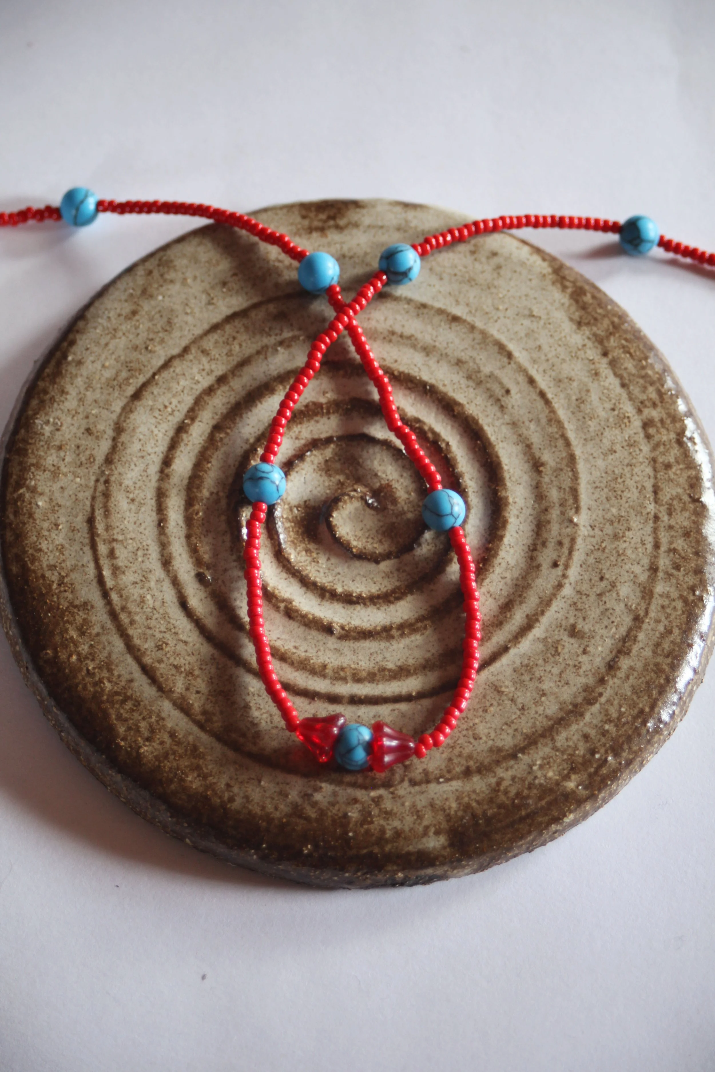 The_Worshipful_Beatrix_Ma_red_beaded_necklace_01.JPG
