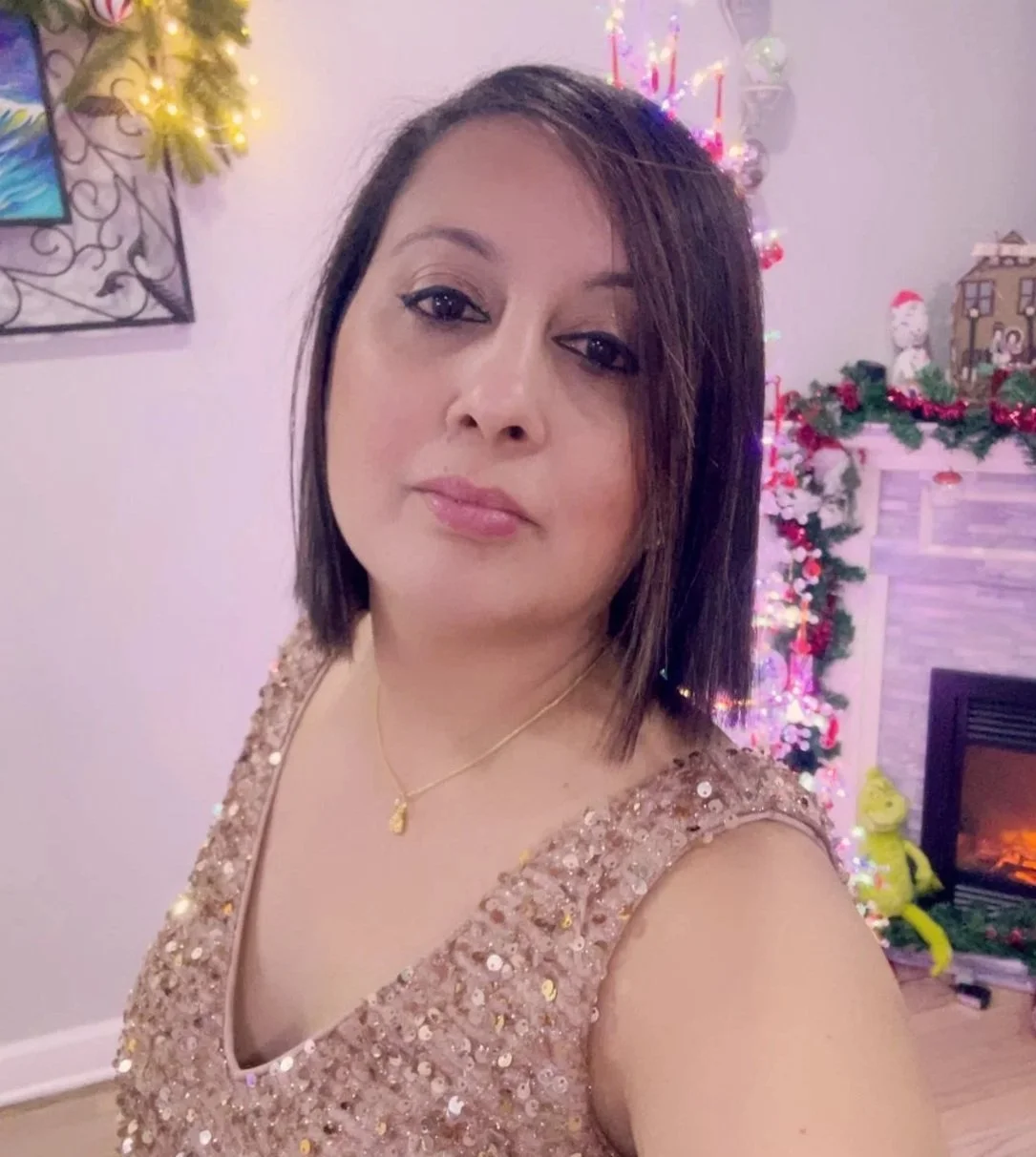 JESSICA BALGOBIN is a proud mom of two little adventurers and loves bringing creativity to everything she does. Originally from the sunny island of Mauritius, she grew up surrounded by colorful culture, tasty food, and lots of music and dance.
Jessic