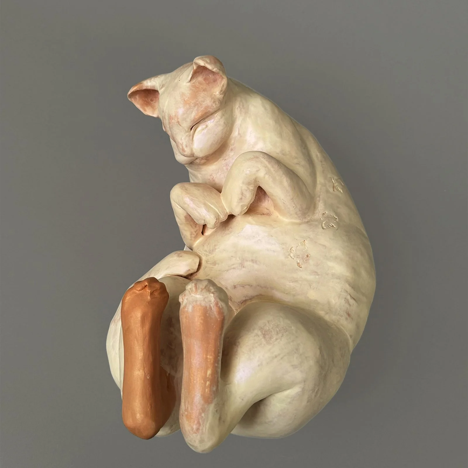 Diana Greenleaf
Roly Poly
Pedestal, ceramic, B Mix, terra sigillata and burnished, electric kiln.
9" x 15" x 12"
2025
$1600