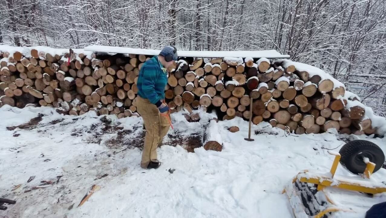 These baddies are out here celebrating splitting into their 5th cord of wood! Making Woodfired maple surrrp takes a lot of labor and I dare say these lads are loving it. Franco and I (Morgan) bucked the 8 cord to 30&rdquo; lengths (matching the depth