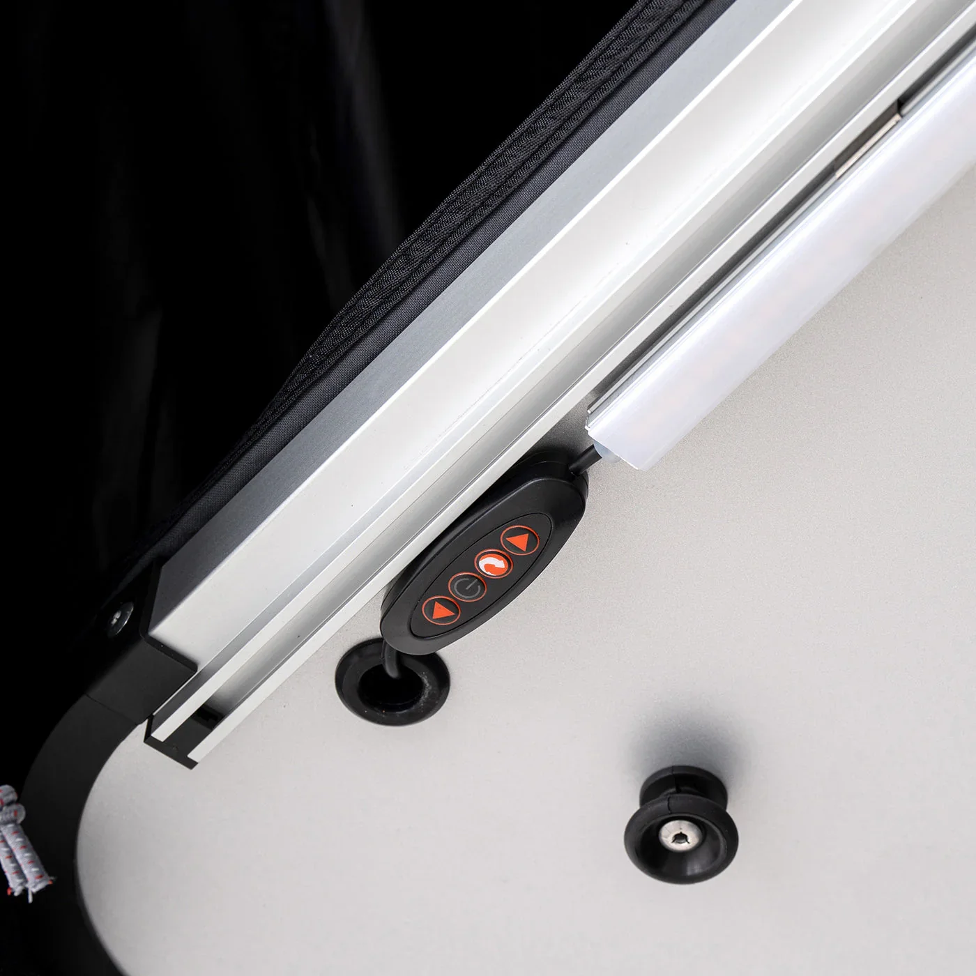 PDPCarousel-DLX-14_1400x.jpg.webp