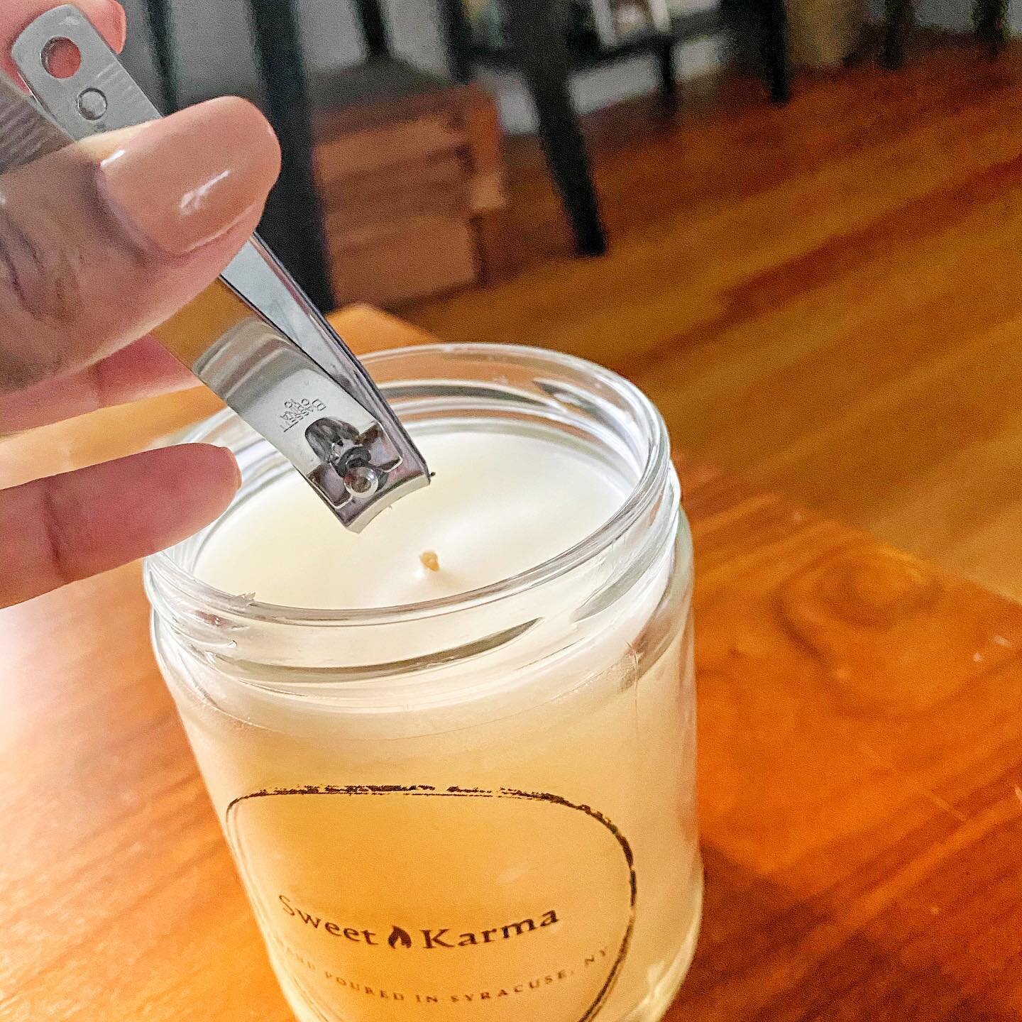 🚨🚨Just your daily reminder: Relax, Breathe, Stay Hydrated, &amp; Trim your candle wicks! No wick cutter? No problem.  What happens if you don&rsquo;t trim the wick on a candle?
Large, untrimmed wicks make hotter and larger flames, which means your 