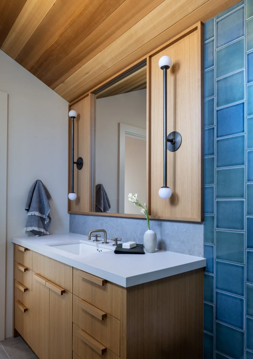 sea-ranch-coastal-bathroom-mirror-69-gamble-plus-design-interiors.jpg