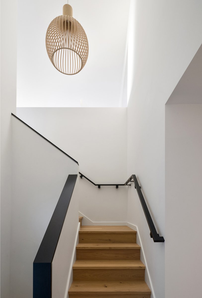 san-francisco-south-bay -staircase-gamble-plus-design-interior-design--35.jpg