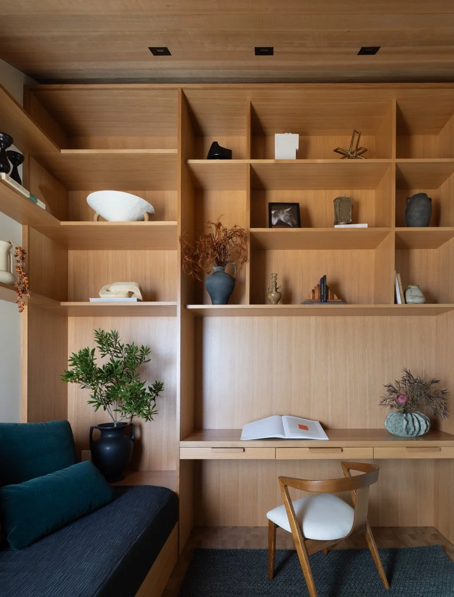 sea-ranch-coastal-wall-shelving-80-gamble-plus-design-interiors.jpg