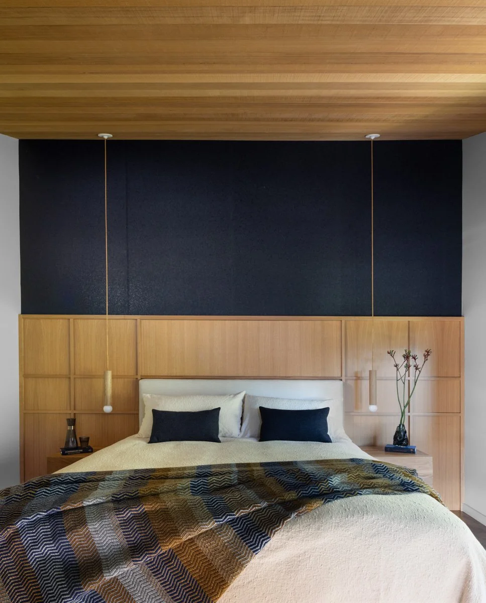 sea-ranch-coastal-bedroom-wood--67-gamble-plus-design-interiors.jpg