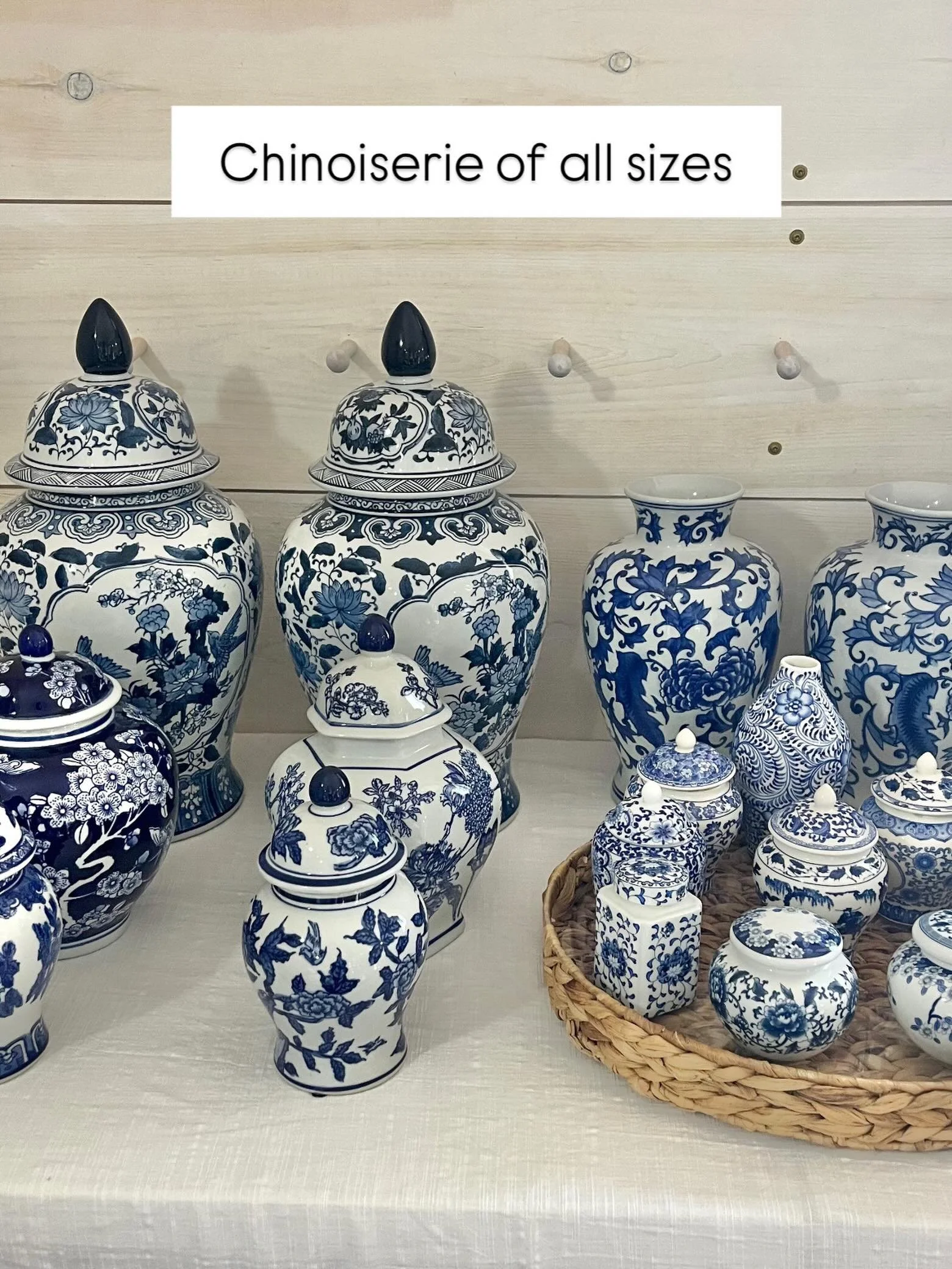 Chinoiserie of all sizes in blue and white