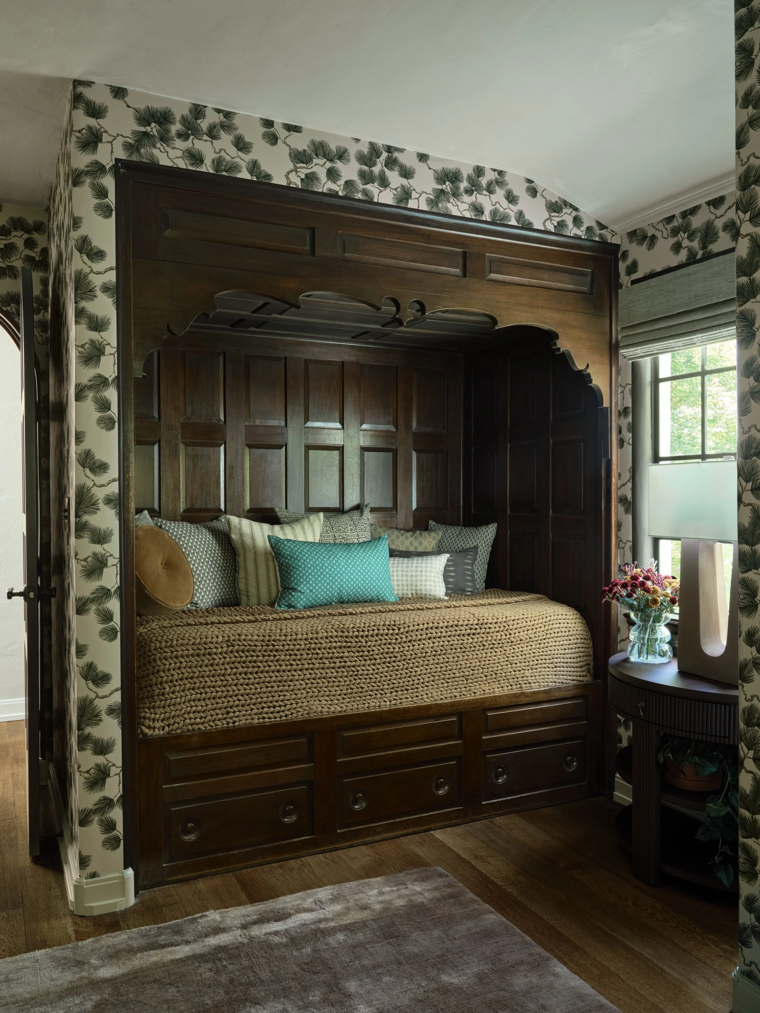 Built-in bed, say less. // Mandy Cheng Design

pc: @madelinetolle 

#builtin #guestroom #ad100 #mandychengdesign