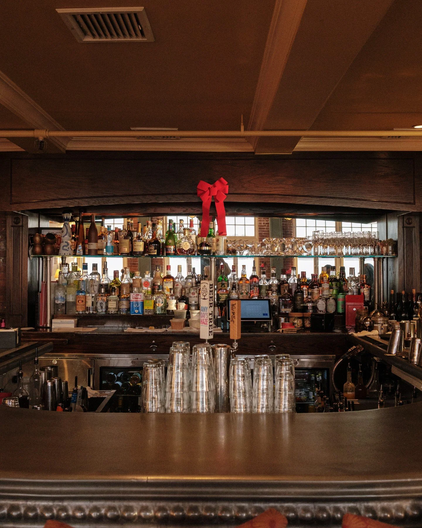 Holiday gifting, made easy ✨
Treat them to cozy vibes, river views, and a meal they&rsquo;ll actually remember. Red Hat gift cards are the perfect present for food lovers, date nights, and anyone on your list 🎁🍽️

Grab yours through the link in our