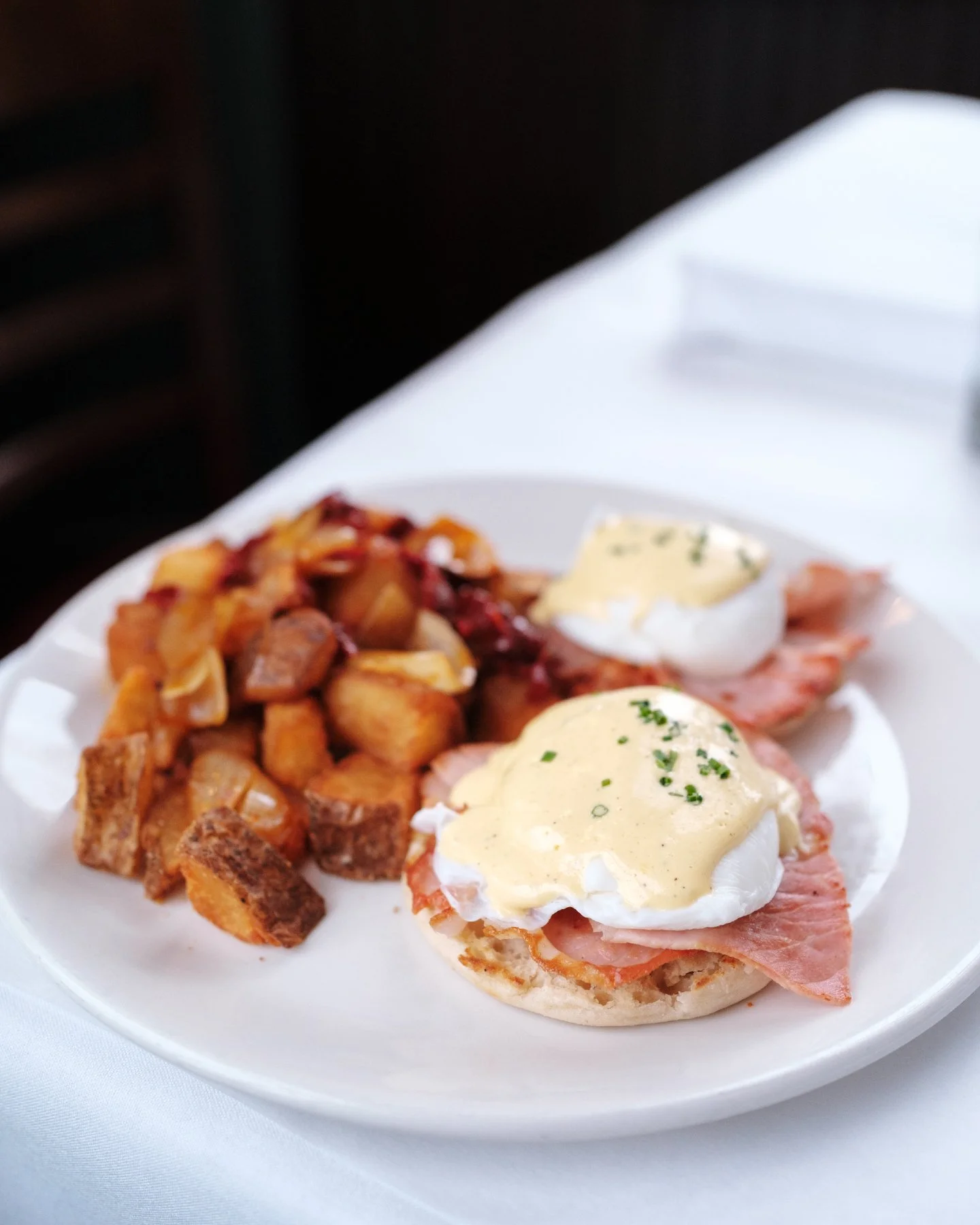 Brunch hits different by the river, even in the cold ☀️🍳
Slow mornings, good food, and Hudson views that never get old.

Join us for brunch this weekend &mdash; take a look at the menu and reserve your table through the link in bio 🥂

#redhatonther