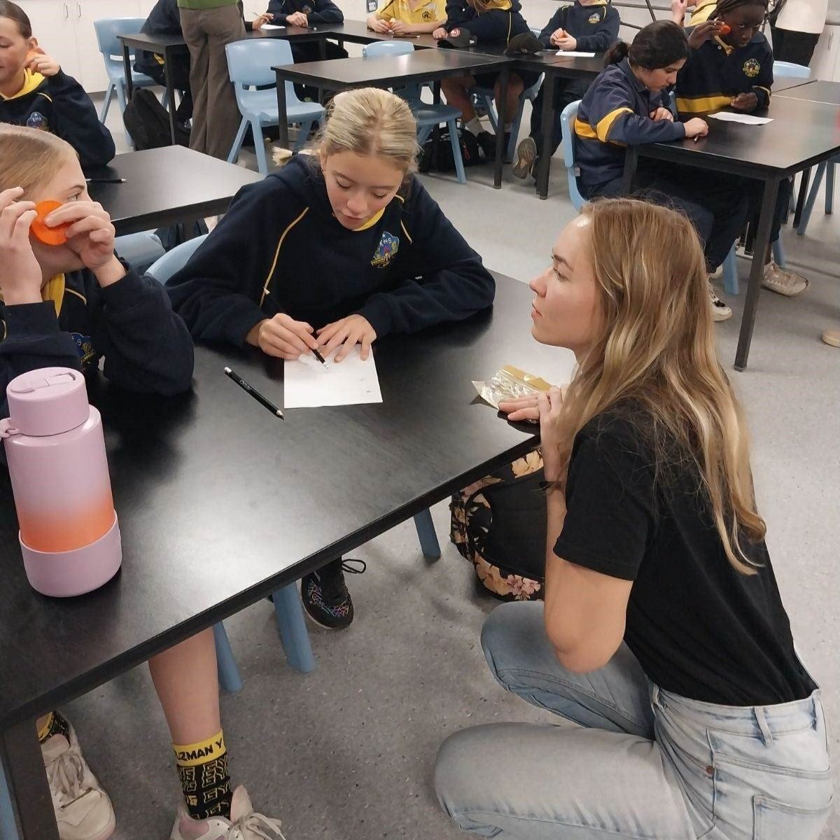 Centre physicists meet Wagga Wagga students