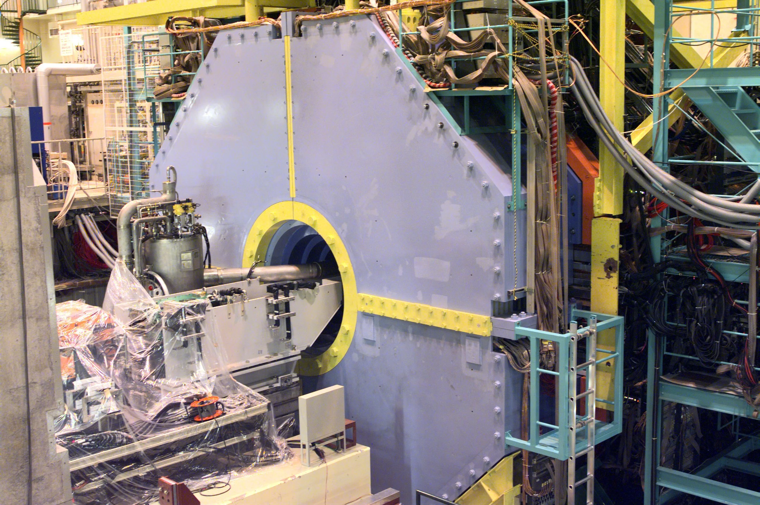 Study narrows the search for particles that hold secrets of matter