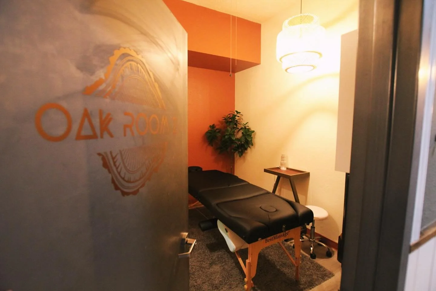 ✨ Step into serenity at Evergreen Beauty &amp; Wellness. ✨
Relax your body, refresh your skin, and renew your spirit with our massage, esthetician skincare, and waxing services. Your self-care sanctuary awaits. 🌿