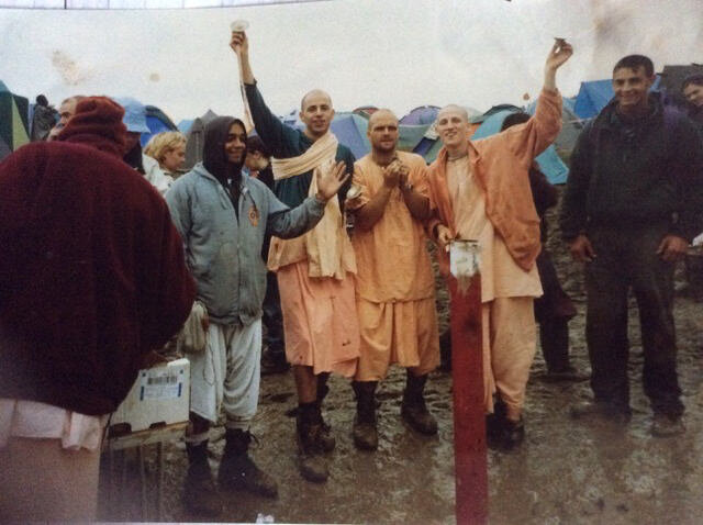 Adi-Guru-2.jpg