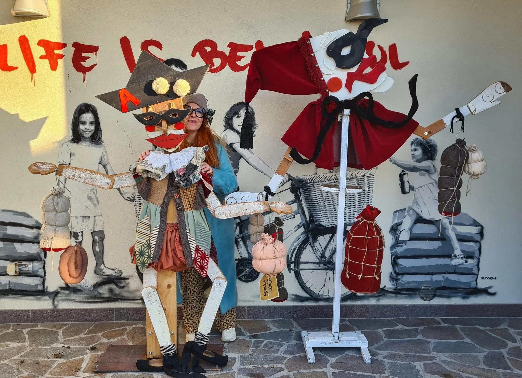 Le maschere di Carnevale di Civicovent8. Allestimento per vetrine
